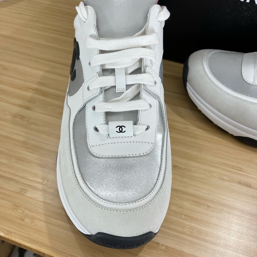 Chanel cc trainers - Picture 2 of 15